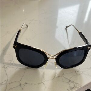 Tom ford Stylish Black and Gold Sunglasses